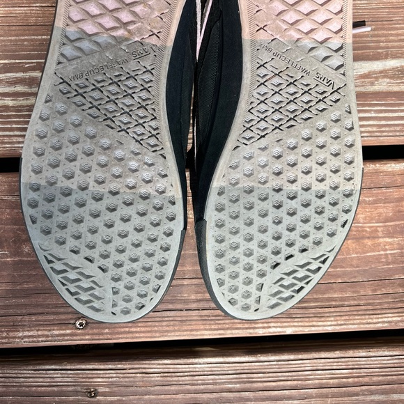 Vans - Picture 6 of 6